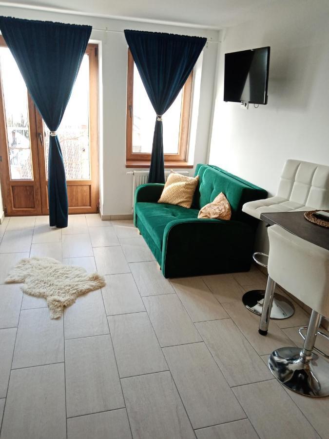 Hotel Sipos Borhaz Es Vendeghaz Badacsonyörs Exterior foto