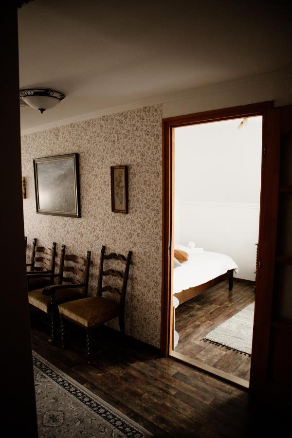 Hotel Sipos Borhaz Es Vendeghaz Badacsonyörs Exterior foto
